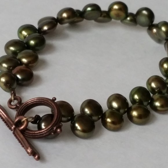 FINAL PRICE: 9" GENUINE Pearl Bracelet w/ Copper Toggle, Green - Picture 5 of 9